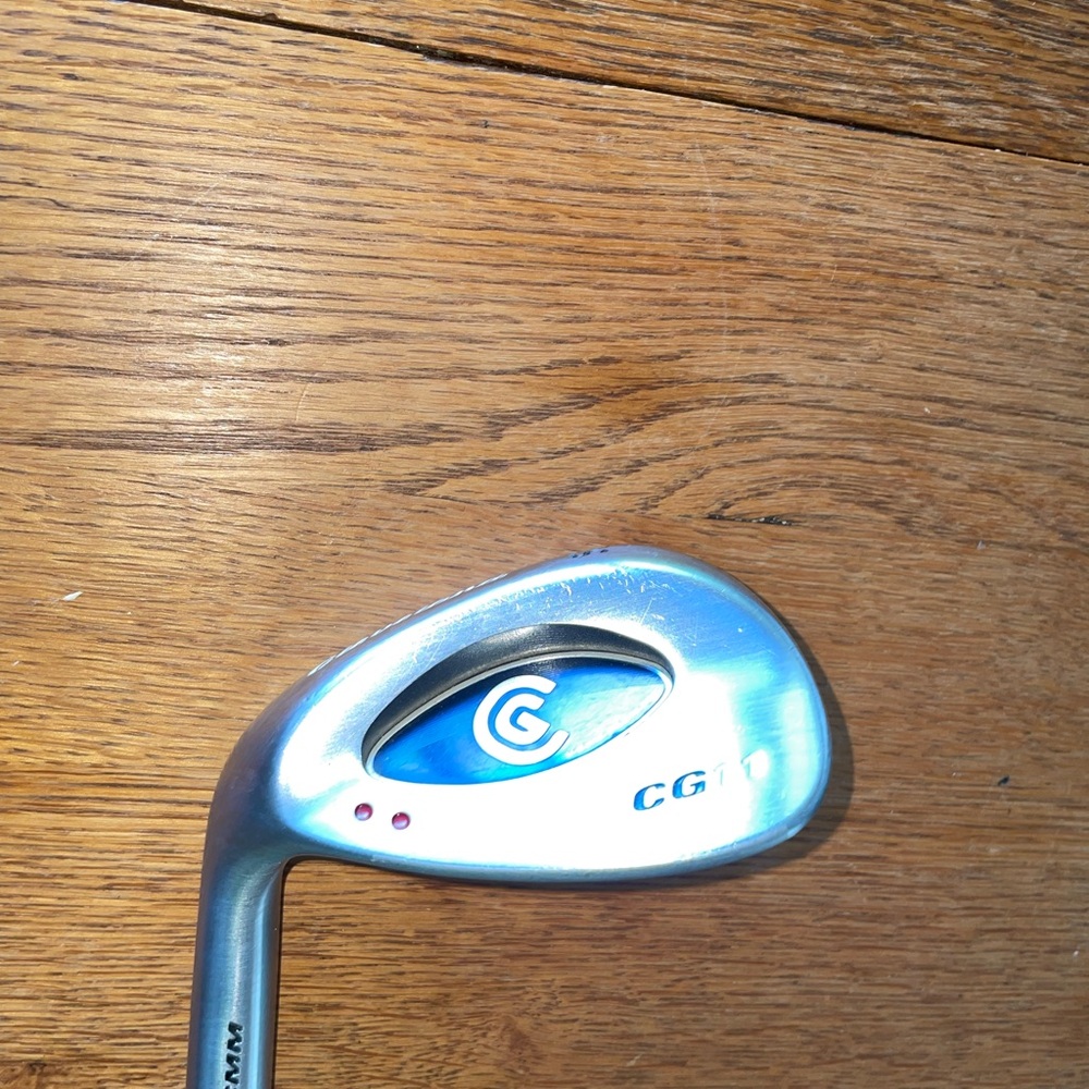 Cleveland CG11 CMM Black Pearl Sand Wedge LH  52 Deg Steel Shaft